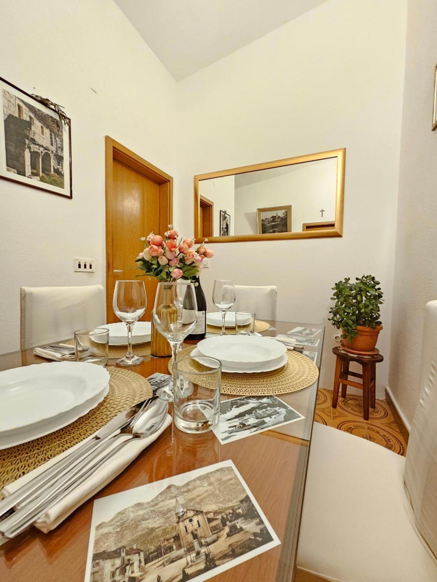 Apartments Brkulj Makarska Eksteriør billede